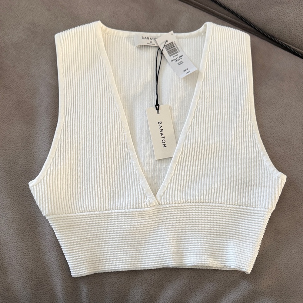 Babaton White Sculpt Knit Ribbed V-Neck Crop Top